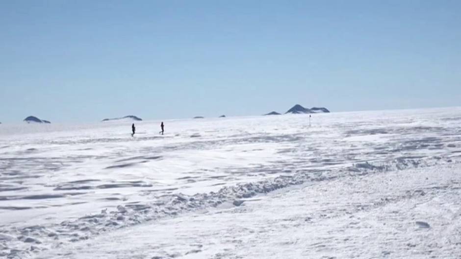 Un hombre completa a sus 84 años el Maratón de Hielo de la Antártida