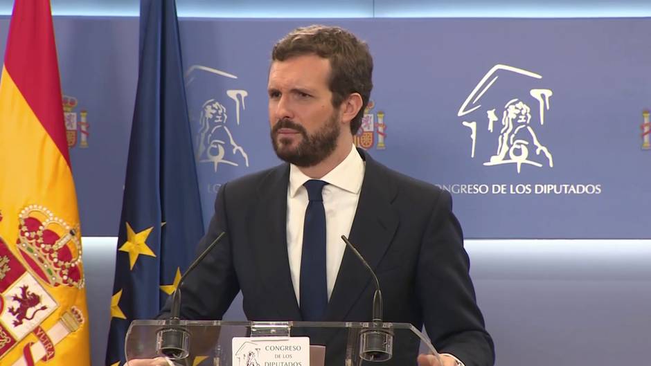 Casado reta a Montero a explicar la intervención de Andalucía