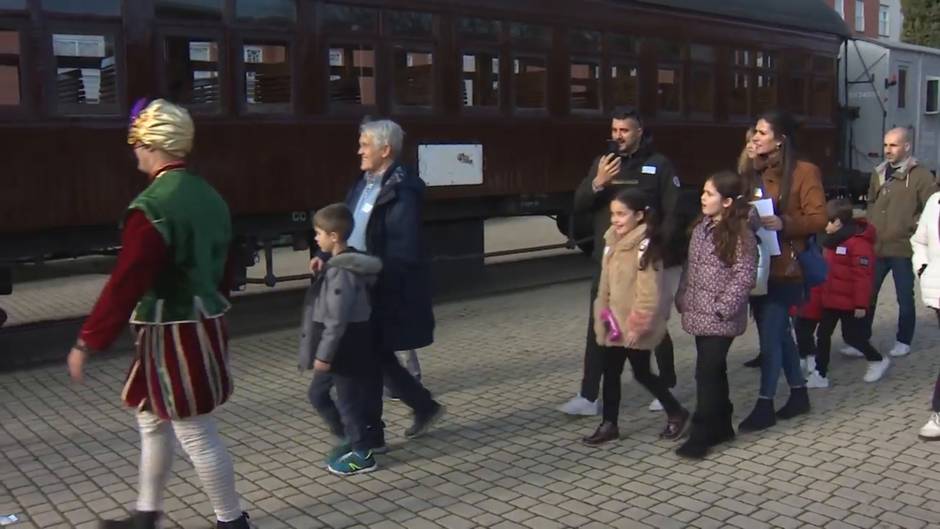 El Tren de Navidad, todo un viaje mágico en el tiempo en compañía de los pajes reales