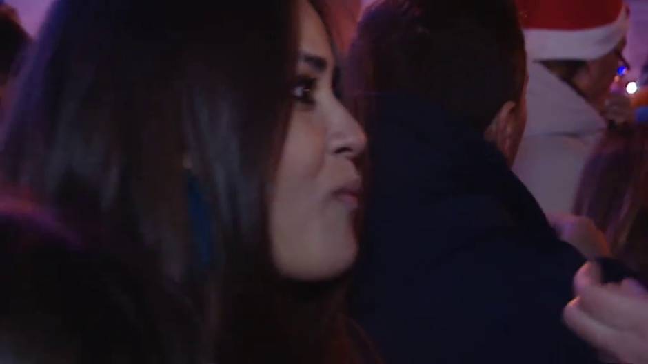 Recogida a contrarreloj de uvas para llegar a las campanadas