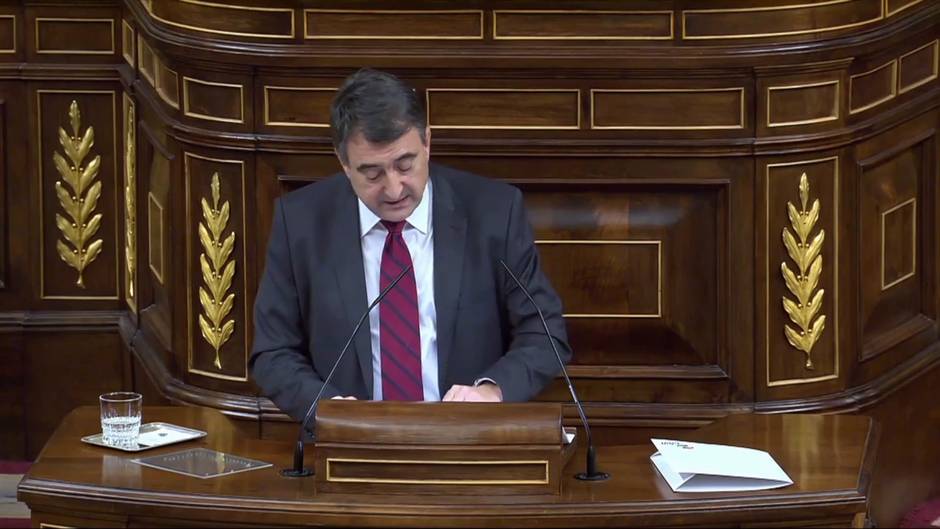 Aitor Esteban alerta del "riesgo" de los "egos" de la coalición