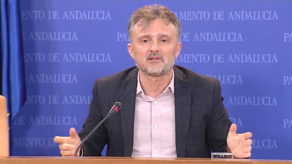 PSOE-A exige a Moreno que "descarte de una vez" la aplicación del "veto parental"