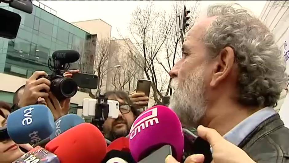 Willy Toledo se sienta hoy en el banquillo por sus insultos a Dios y a la Virgen