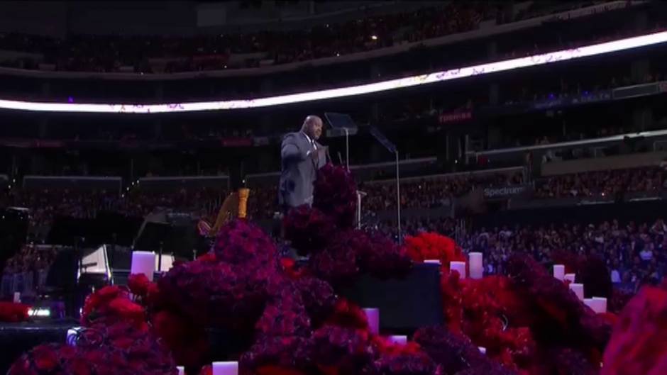 Emotiva despedida a Kobe Bryant en el Staples Center