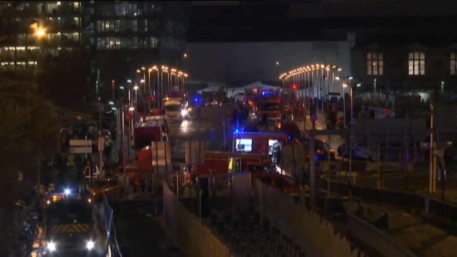 La policía evacúa una estación de metro por un incendio en París