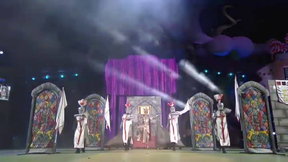 Drag Sethlas se alza con la corona Drag Queen del Carnaval de Las Palmas de Gran Canaria