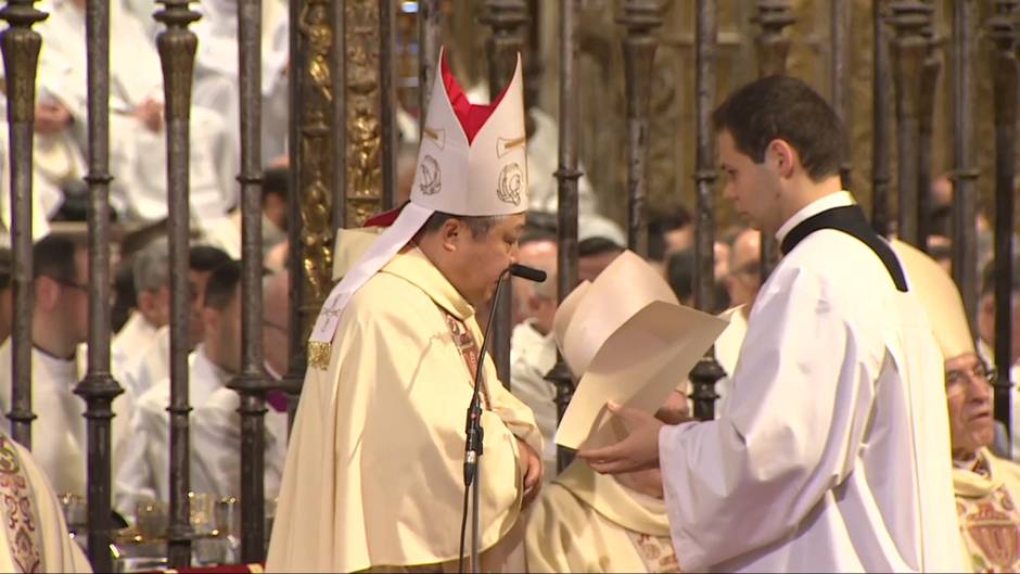 El nuncio apostólico recuerda a Cerro Chaves la importancia de la "cercanía"