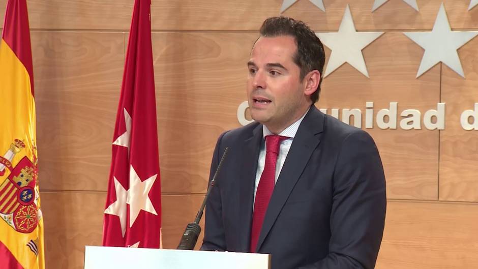 La CAM pide "sentido común" ante el besapiés de Medinacelli