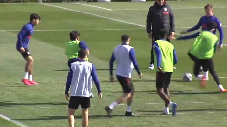 El Atlético de Madrid completa la sesión de recuperación mirando a la Champions