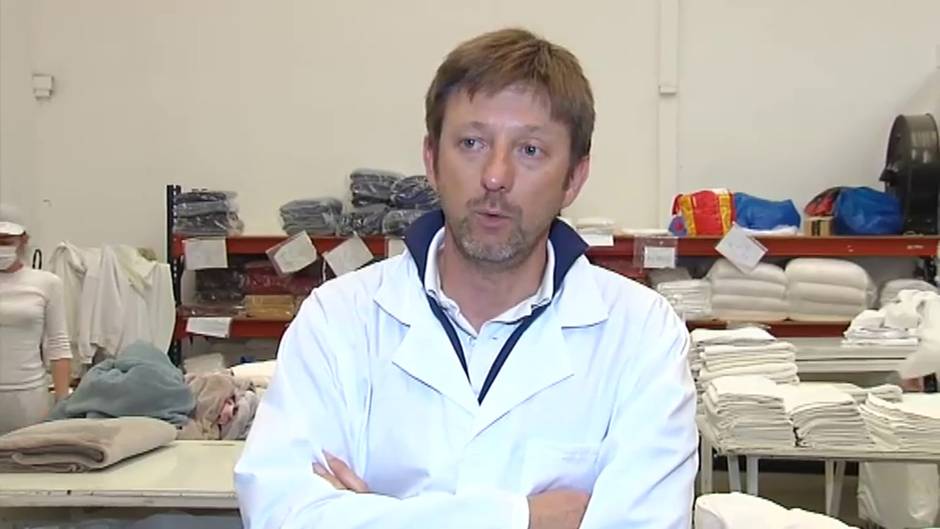 Lavandería gratis para empleados de supermercados y policías