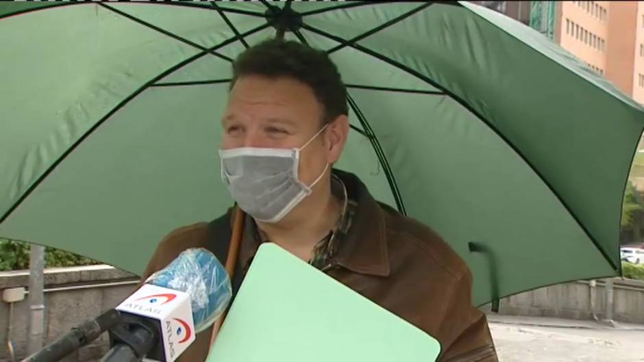 Así celebran sanitarios de toda España sus primeros extubados con éxito