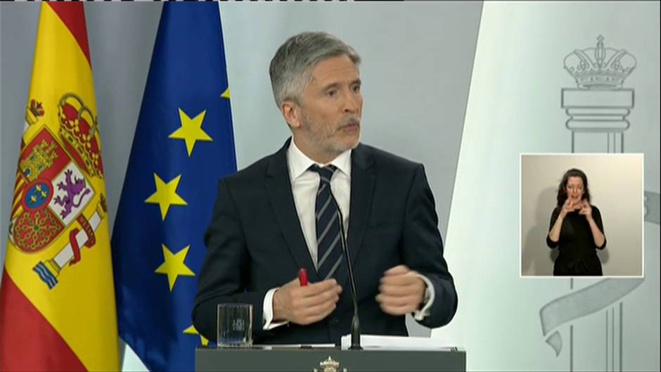 Marlaska sobre el 8M: "Hubo varios actos públicos ese día y llama la atención que sólo se haga hincapié en ese"