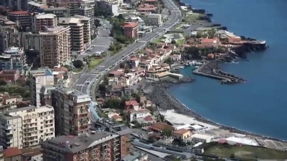 La Policía italiana vigila desde el cielo que se cumple la cuarentena