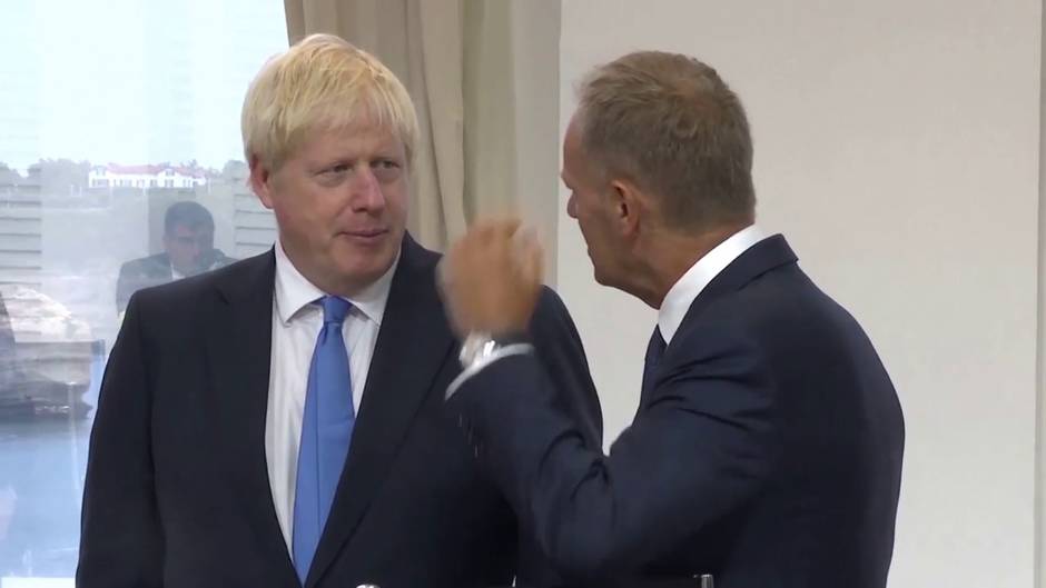 Boris Johnson recibe oxígeno pero "no está con respirador"