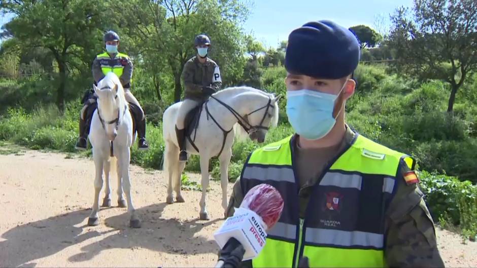 Guardia Real colabora en la vigilancia con "patrullas a caballo"