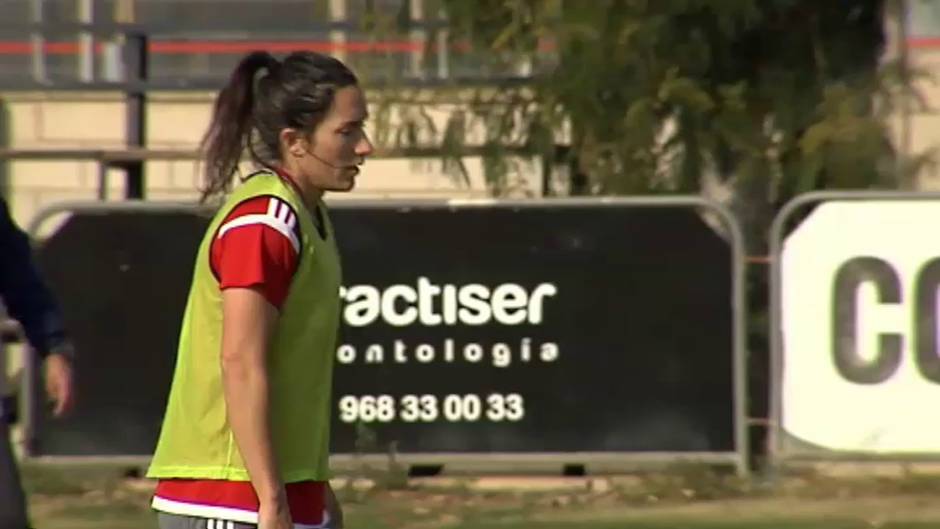 Inquietud en el fútbol femenino ante una desescalada que no las incluye