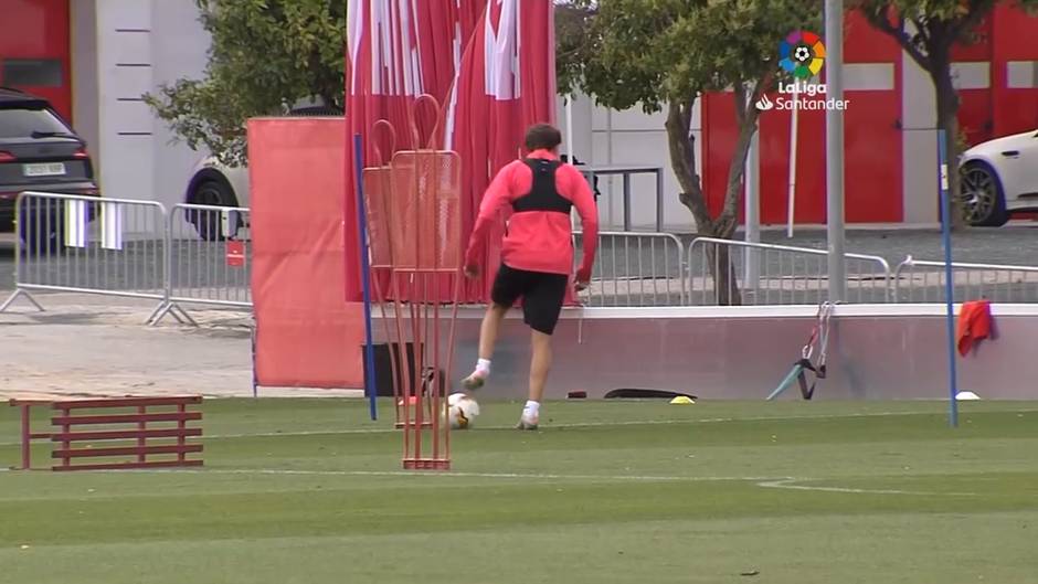 Quinto entrenamiento del Sevilla FC en la ciudad deportiva tras la reanudación de las sesiones en el equipo de Lopetegui