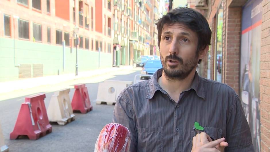 'Quiero un corazón contento', la melodía de los balcones a favor de los servicios públicos