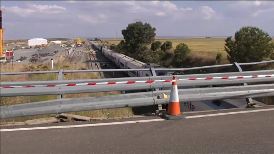 Dos muertos en el accidente del Alvia Ferrol- Madrid en La Hiniesta (Zamora)