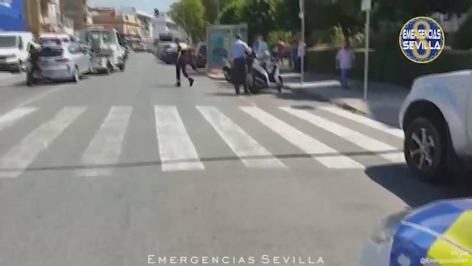 Un hombre que quintuplica la tasa de alcoholemia atropella a una mujer en Sevilla