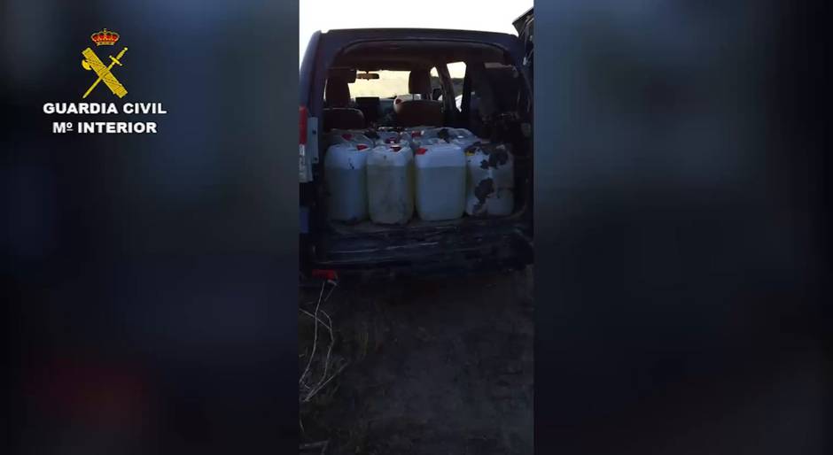 La Guardia Civil se incauta de 2.500 litros de combustible para narcolanchas en Sanlúcar y Trebujena