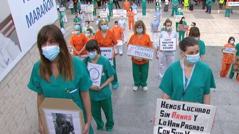 Los sanitarios se manifiestan por toda España para reclamar mejoras laborales