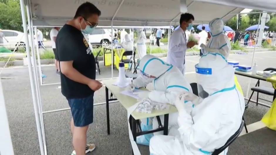 China endurece las medidas para frenar el rebrote de Pekín