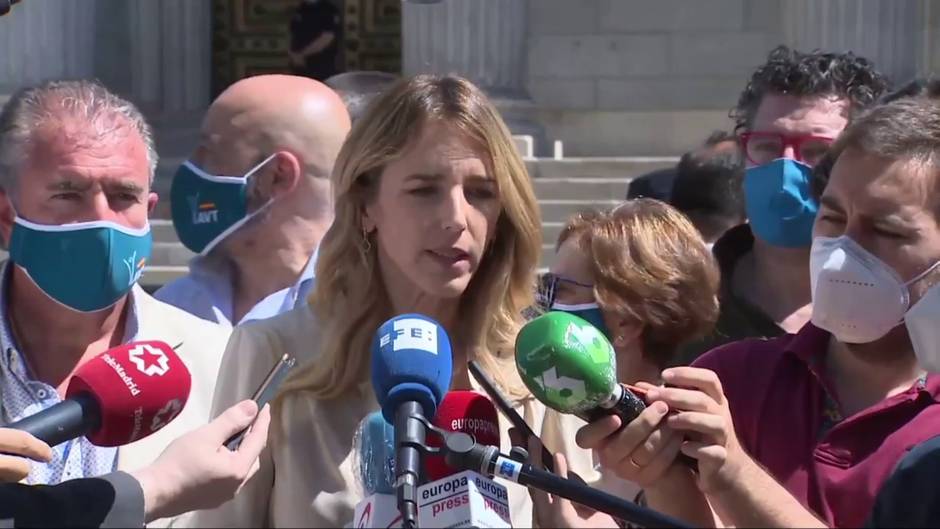 Álvarez de Toledo llama a la sociedad a "movilizarse" contra Bildu