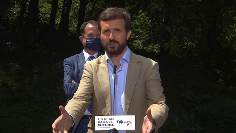 Casado califica de "antipatriota" a Sánchez