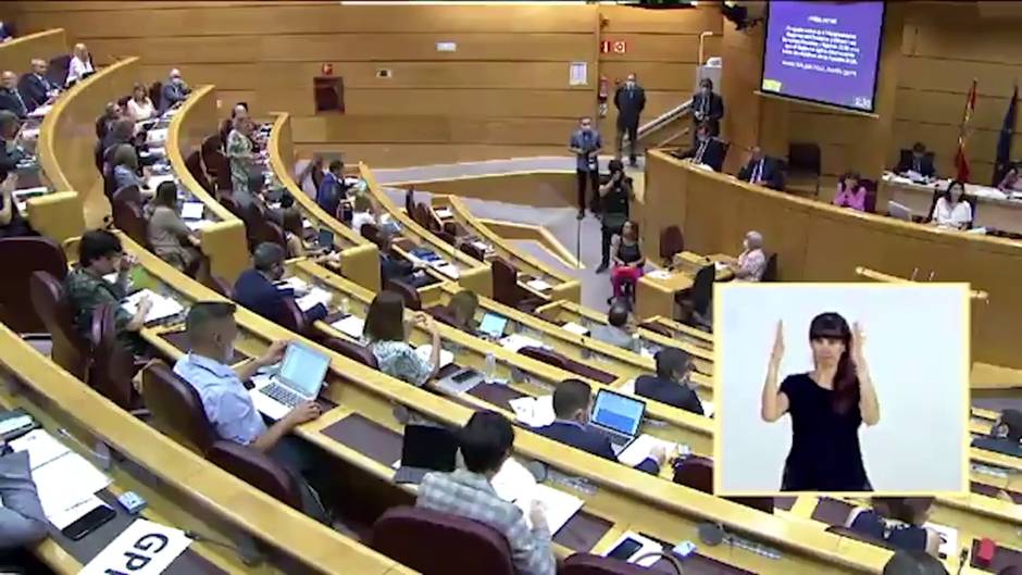 PP acusa a Iglesias de violencia de género por guardar la tarjeta de Bousselham