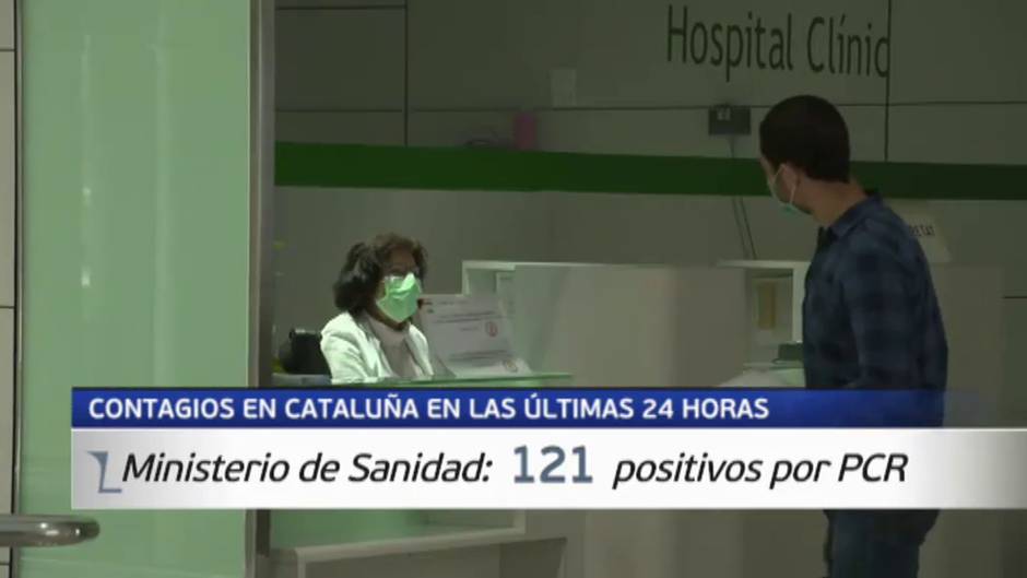 'Desfile' de maletas en la estación de Sants de Barcelona