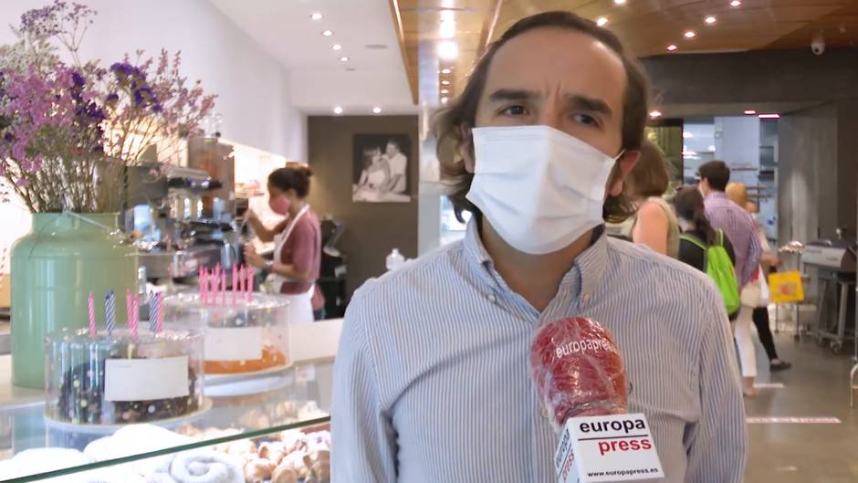 Crean un cubre tartas para soplar velas de cumpleaños "con seguridad"