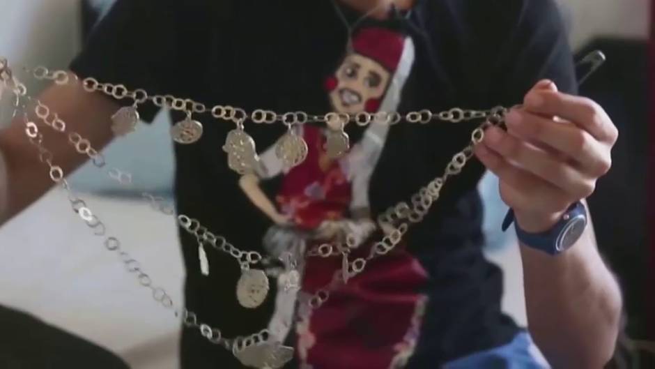 El bailarín de danza del vientre que lucha por la igualdad en Túnez