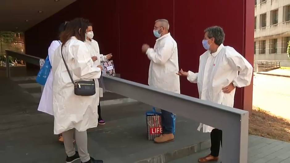 En busca del coronavirus en las superficies de Mieres, Asturias