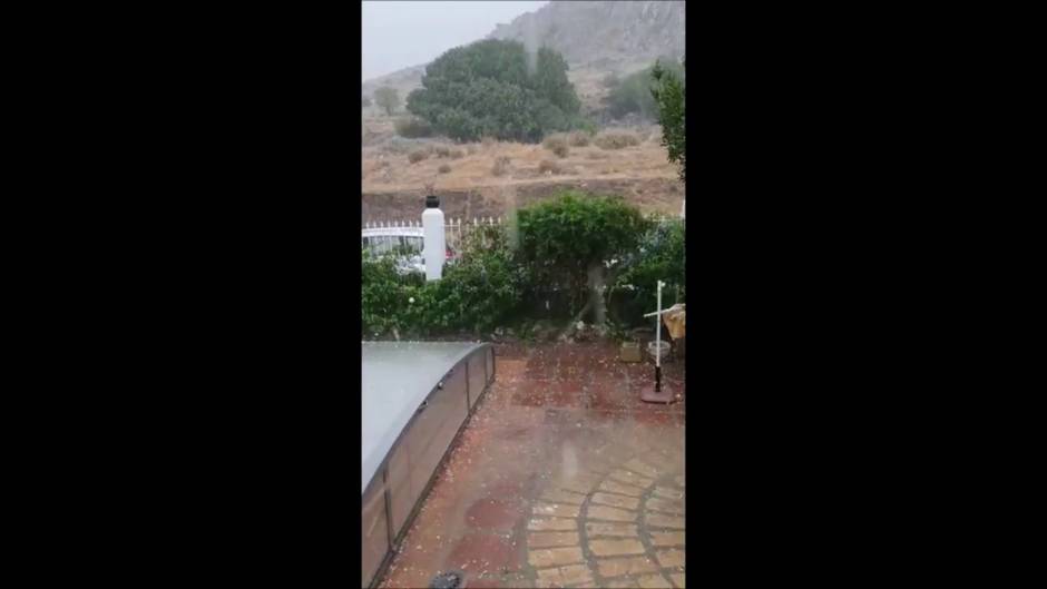 Tromba y granizo en Estepa