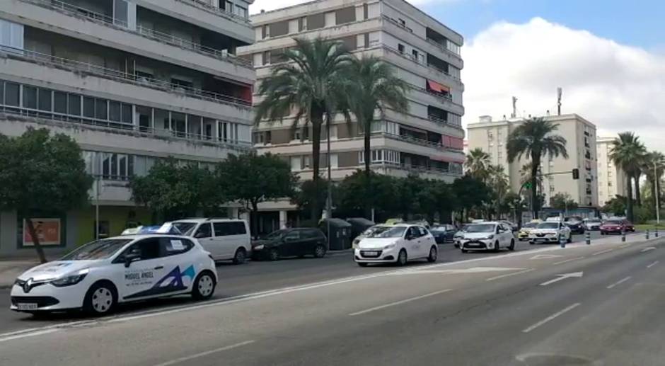 Manifestación de las autoescuelas en Jerez