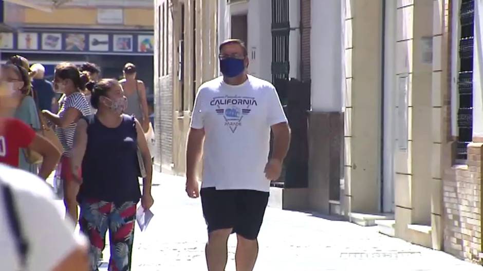 Fumigan varios pueblos de Sevilla para combatir el virus del Nilo