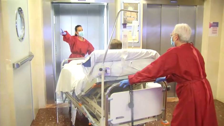 Sale de la UCI tras 145 días ingresado por coronavirus