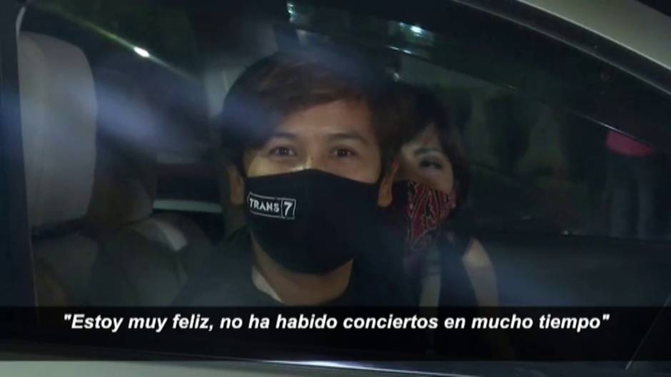 Yakarta disfruta de conciertos en coche para evitar contagios de COVID-19
