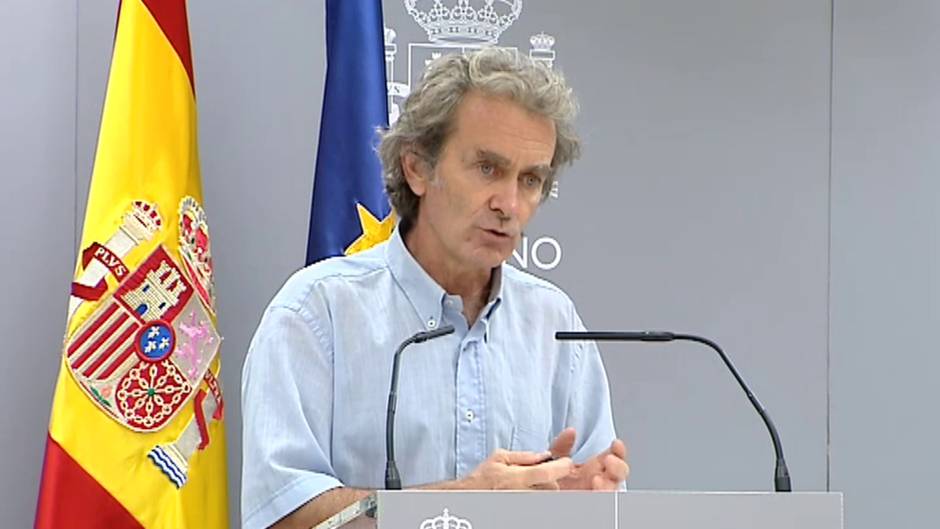 Simón: "No me parece lógico plantear un confinamiento de Madrid; sí está sobre la mesa en algunas zonas"