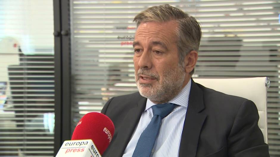 López: "El CP no es instrumento válido" para crear confianza en escuelas