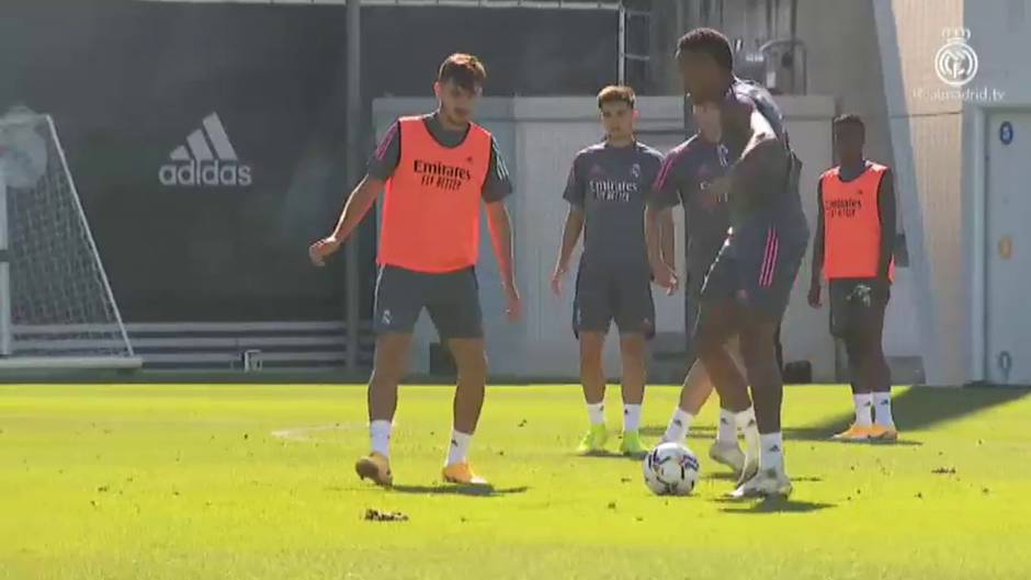 Segunda sesión de entrenamiento de la semana del Real Madrid en Valdebebas