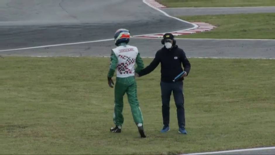 Anuncia su retirada el piloto de karting que lanzó su paragolpes contra un rival