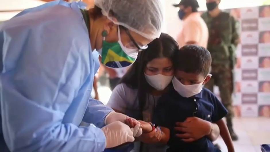 Las tribus indígenas de Brasil piden a Bolsonaro mayor cobertura sanitaria para combatir la pandemia