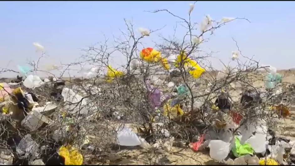 Una empresa valenciana crea plástico disoluble y no tóxico para la naturaleza