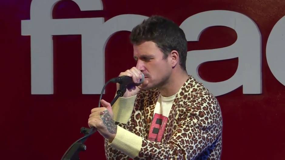 Dani Martín presenta su nuevo álbum con diez exclusivos conciertos en acústico