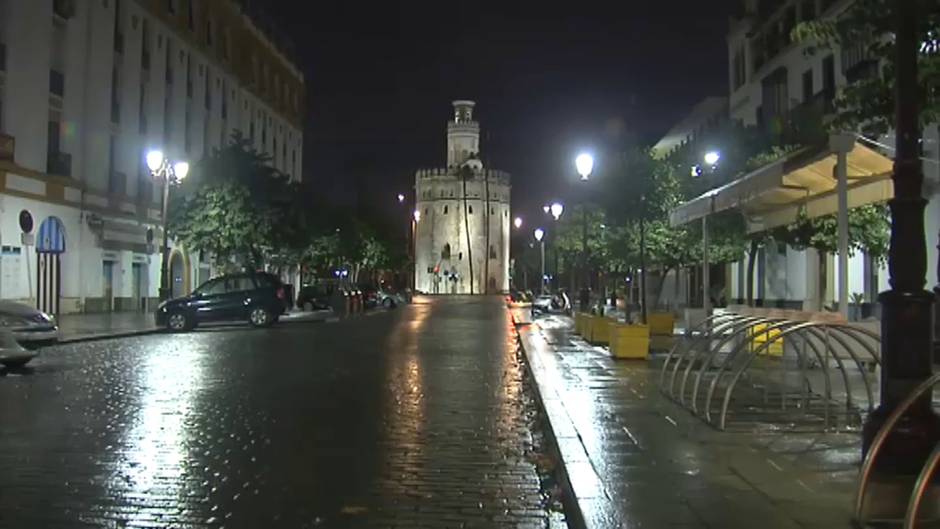 El toque de queda vacía las calles de España