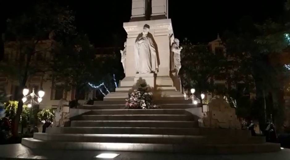 Las tunas se quedan mudas en su ronda a la Inmaculada en Sevilla