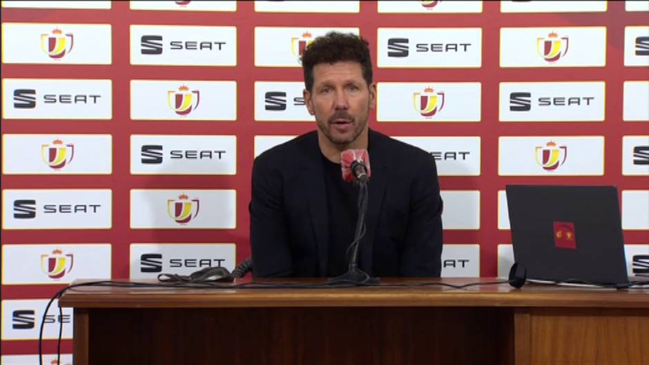 Simeone: "Saúl es muy importante para nosotros, sabe que tiene que mejorar y trabaja para ello"