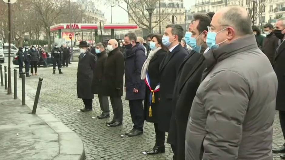 Francia recuerda a las víctimas de los atentados terroristas contra la revista Charlie Hebdo en su 6º aniversario